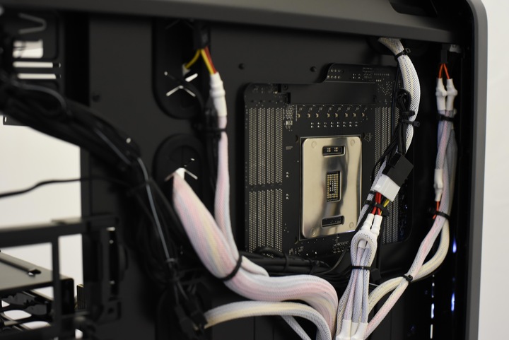 Image du produit Digitec Zenon Z5000 (Intel Core i7-6800K, 32 Go, 256 Go, GeForce GTX 1080)