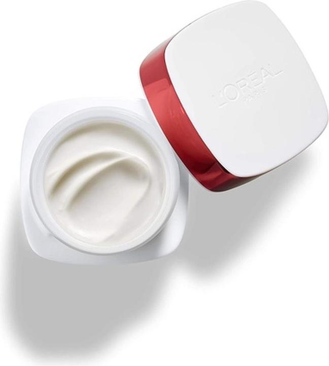 Actual product image L'Oréal Paris Revitalift Moisturising Anti-Wrinkle Extra Firmness Anti-Ageing (50 ml, Day cream)