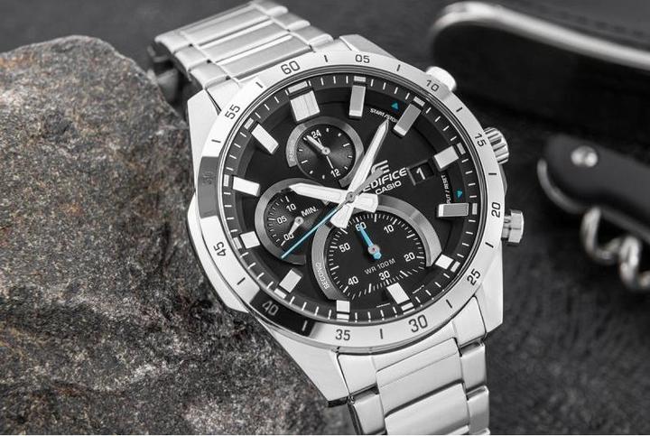 Actual product image Casio EFR-571D-1AVUEF (Chronograph, 47 mm)