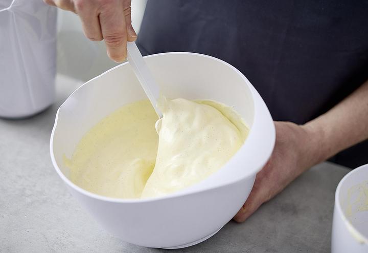 Actual product image Rosti NEW Margrethe Bowl 3L White (3 l, 1x)