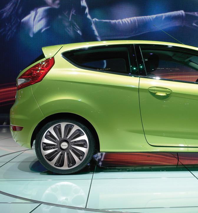 Immagine prodotto Michelin 9123, 40,6 cm (16"), Acrilonitrile butadiene stirene (ABS), Nero, Argento, Qualsiasi marca, Windo (4 pz., 16")