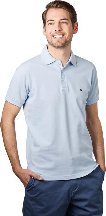 Mittelblau