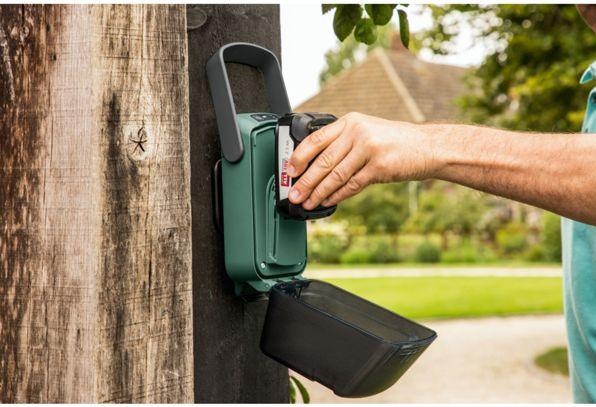 Immagine prodotto Bosch Home & Garden Pompa da giardino 18V-2000 (Pompa a barile di pioggia)