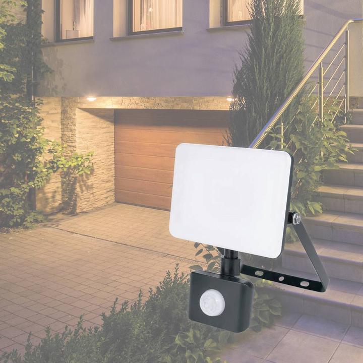 Actual product image Müller Licht Müller-Licht Orlando 21600074 LED-Aussenstrahler mit Bewegungsmelder 30 W Neutra (3300 lm, IP44)