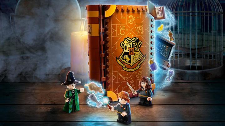 Image du produit LEGO Le moment de Poudlard : la classe de transformation (76382, LEGO Harry Potter)