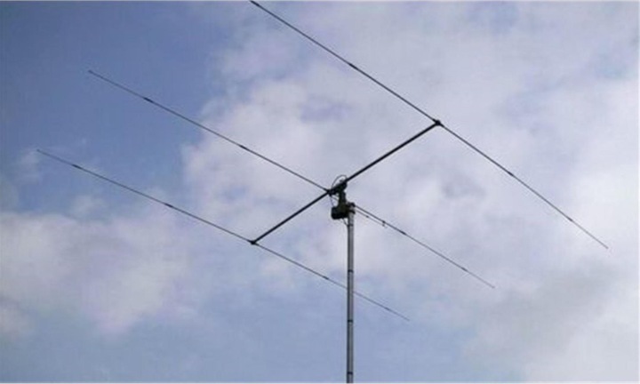 Produktbild Lemm Einfache CB-Antenne DIRETTIVA D3, 3 Elemente, 26-30 MHz, 1200 W, Gewinn 9 dB, Länge 270 cm, Win