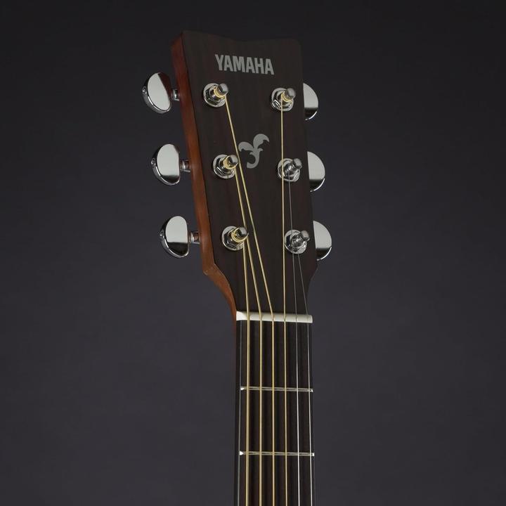 Produktbild Yamaha FG800 SB Sand Burst akoestische westerngitaar (Westerngitarre, Boden und Zargen: Nato/Okume, Decke: Fichte, Griffbrett: Walnuss, Hals: Nato, Rosenholz)