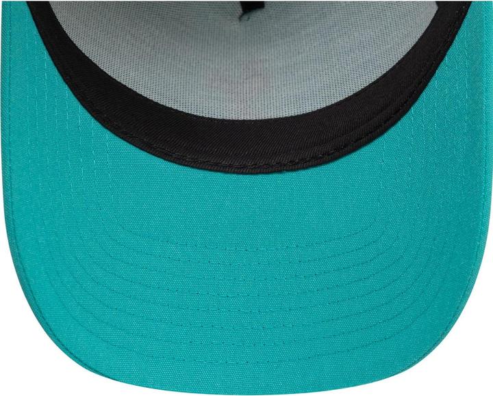 Produktbild New Era Adjustable Trucker Cap - REPREVE Tottenham Hotspur