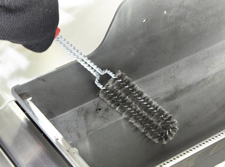 Actual product image Weber Narrow barbecue brush (46 cm)