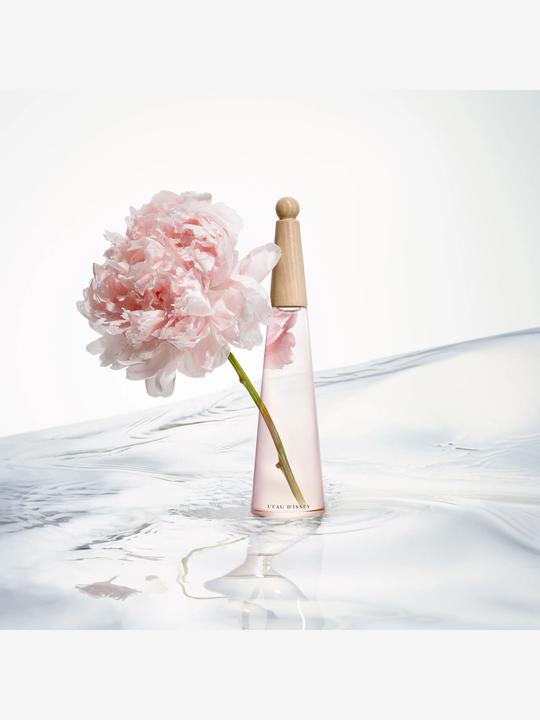 Actual product image Issey Miyake Eau & Pivoine Eau de Toilette Intense (Eau de toilette, 50 ml)