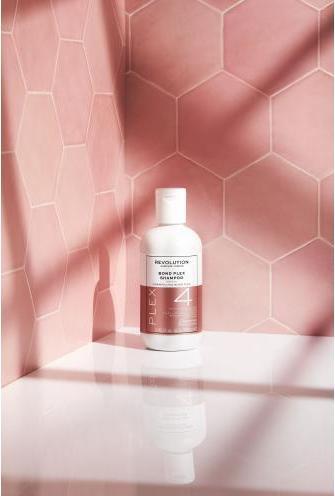 Produktbild Revolution Haircare Plex 4 (250 ml, Flüssiges Shampoo)