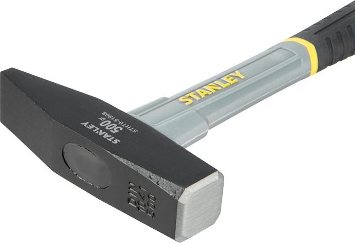 Actual product image Black & Decker fitter's hammer (764 g)