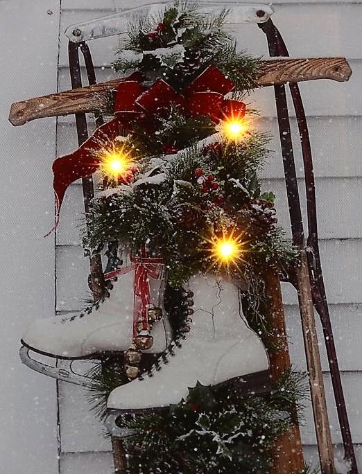 GuGus Tableau LED en toile Motifs : luge/patins à glace 3 LED (30 x 2 x 40 cm)