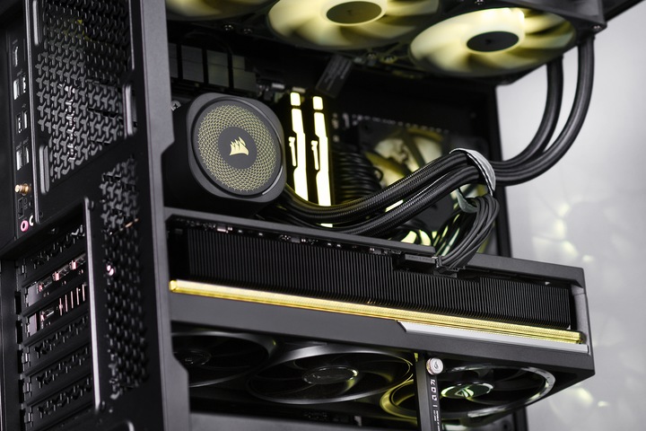 Produktbild Actina 5901443413776 (64 GB, 2000 GB, GeForce RTX 5090)