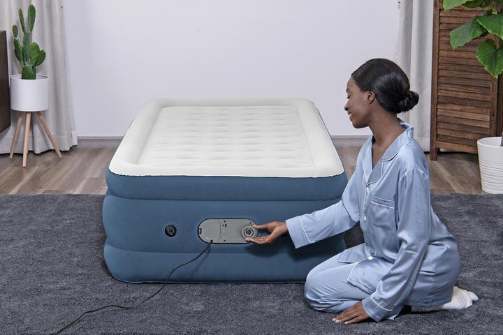 Actual product image Bestway AlwayzAire Twin Air Mattress with Built-in Dual Pump 1.91 m x 97 cm x 46 cm (950 x 1860mm)
