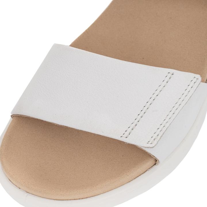 Actual product image Ara Madeira (37)