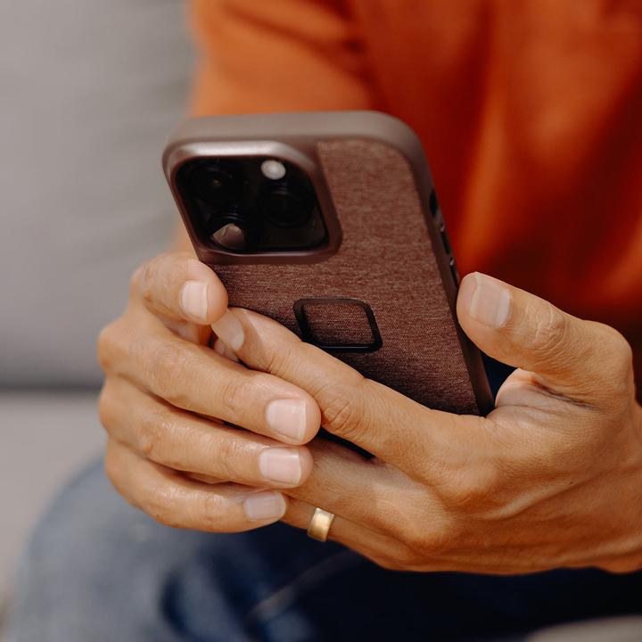 Immagine prodotto Peak Design Custodia in tessuto per tutti i giorni (Apple iPhone 15 Pro)