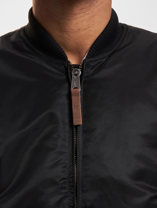 Actual product image Alpha Industries MA-1 VF 59 (M)