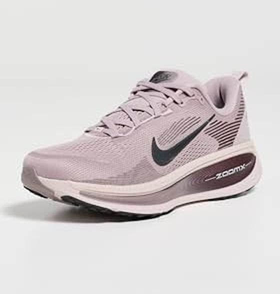 Produktbild Nike Vomero 18 (41)