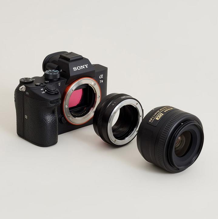 Produktbild Urth Lens Mount Adapter: Compatible with Nikon F (G Type) Lens to Sony E Camera Body