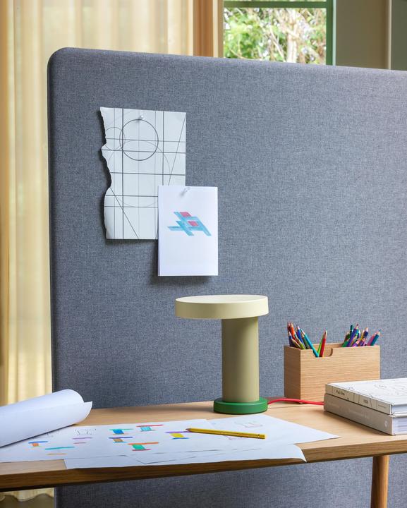 Actual product image Hübsch Magic table lamp Green/Olive (800 lm)