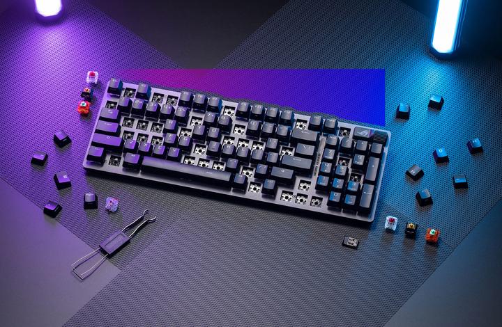 Actual product image ASUS ROG Strix Scope II 96 (DE, Cable, Wireless)