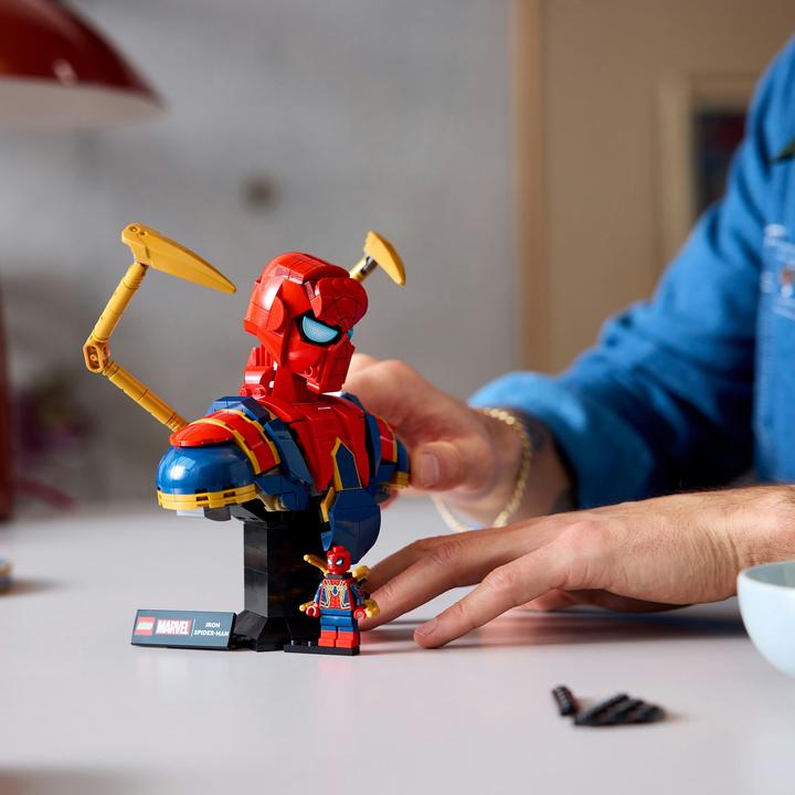 Produktbild LEGO Iron Spider-Man Büste (76326, LEGO Marvel)