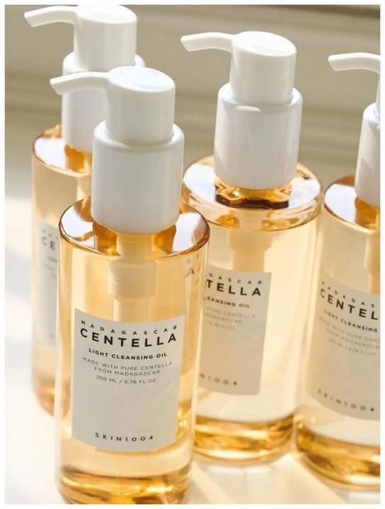 Image du produit Skin1004 Madagascar Centella Huile nettoyante légère pour le visage 200 Ml (Huile nettoyante, 200 ml)