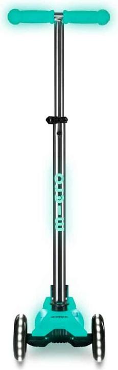 Actual product image Micro Scooter Maxi Deluxe Glow LED Plus Jelly Green