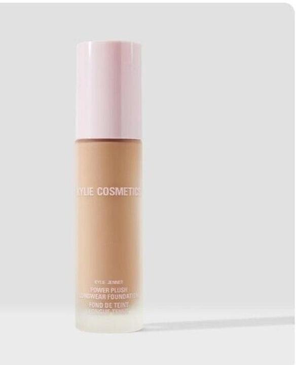 Actual product image Kylie Jenner Kylie Cosmetics Power Plush Longwear Foundation 30 Ml (4N)