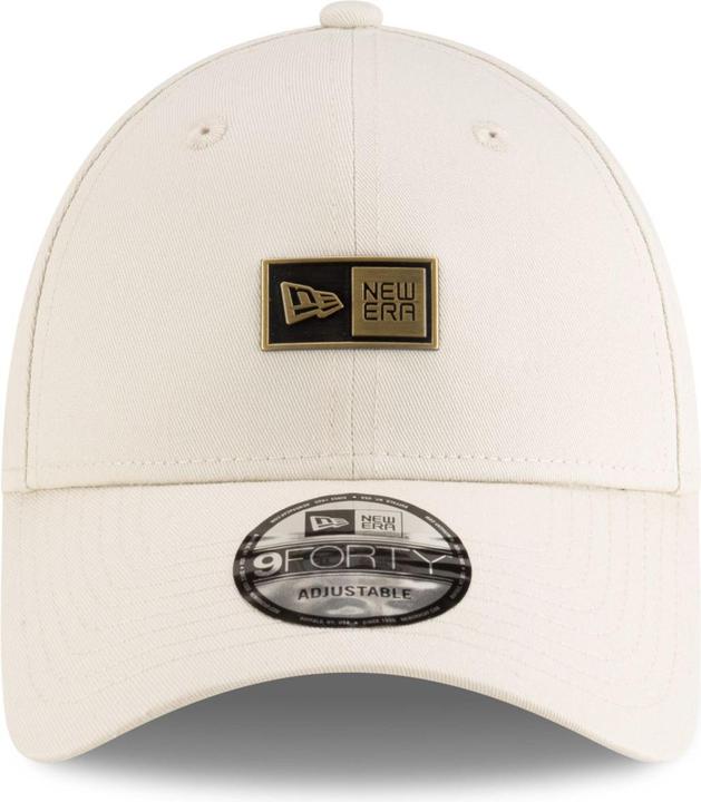 Actual product image New Era 9Forty Strapback Cap - METAL BADGE ivory beige