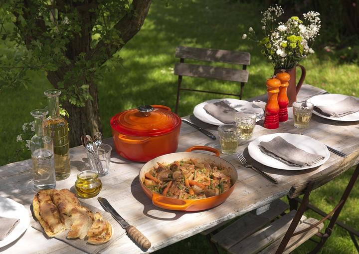 Produktbild Le Creuset Signature (28 cm, Bräter + Schmortopf, Gusseisen)