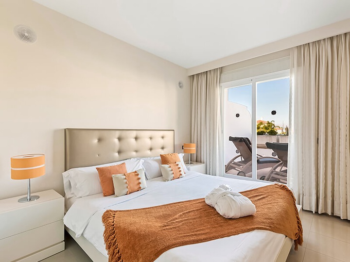 Produktbild Smartbox 2 Übernachtungen in luxuriösen 4* und 5* Hotels in Spanien für 2 (2 Pers.)