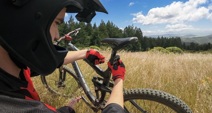 Produktbild GoPro Pro Handlebar/Seatpost/Pole Mount (Universal, Hero 7, Osmo Action)