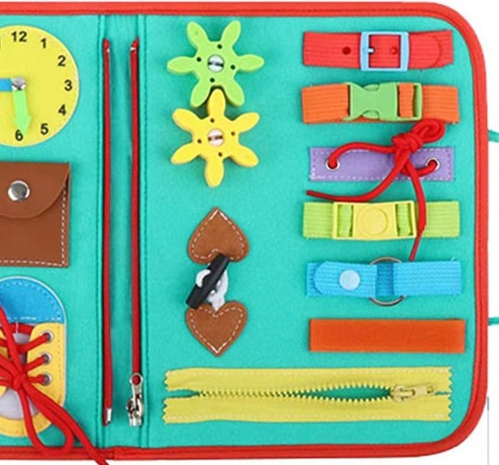 Image du produit Esmée Kinder Motorik Klett Spielzeug Montessori Busy Board Lernspiel 59-tlg. Set