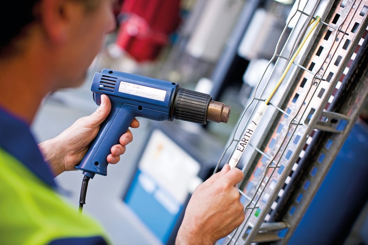Produktbild Brother HSe-221E (0.90 cm, Schwarz)