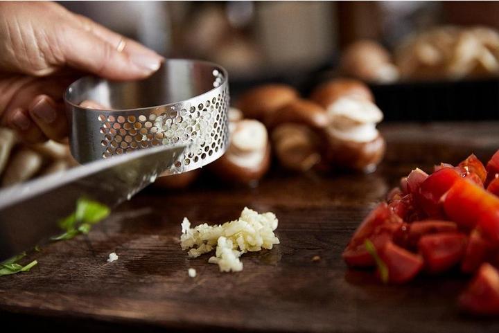 Actual product image Zone Denmark Garlic Press Singles Silver