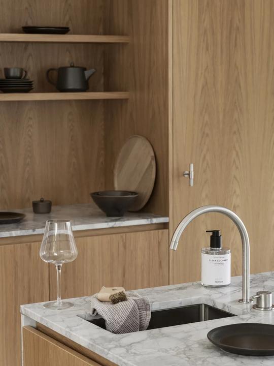 Actual product image Blomus Tray Peasy ø 38 cm