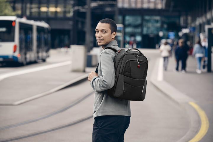 Actual product image Wenger Altair (22 l)