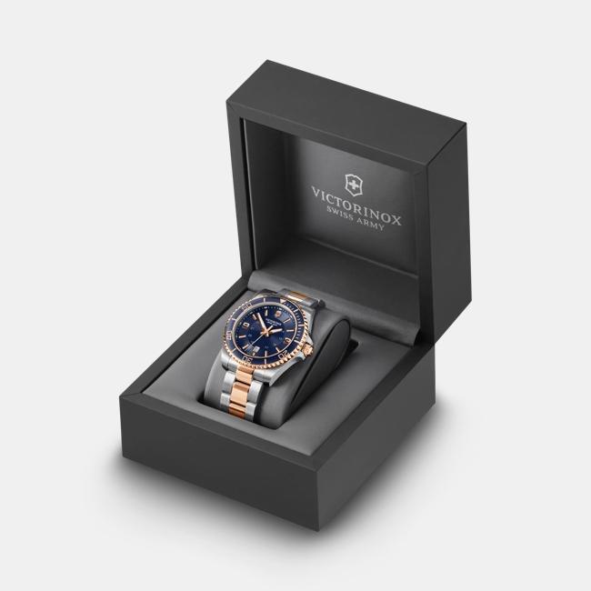 Produktbild Victorinox Armbanduhr Maverick blue dial (Chronograph, 43 mm)