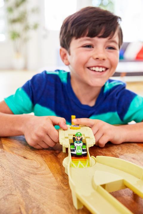 Produktbild Hot Wheels Mario Kart Temple Rennstrecke