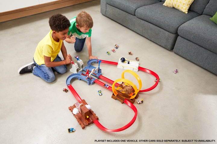 Produktbild Hot Wheels Heisse Räder Mario Kart Bowsers Castle Chaos Spielset