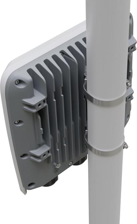 Produktbild MikroTik RB5009UPr+S+ mit Marvell Armada ARMv8 CPU (4 Kerne, 1.4GHz pro Kern)