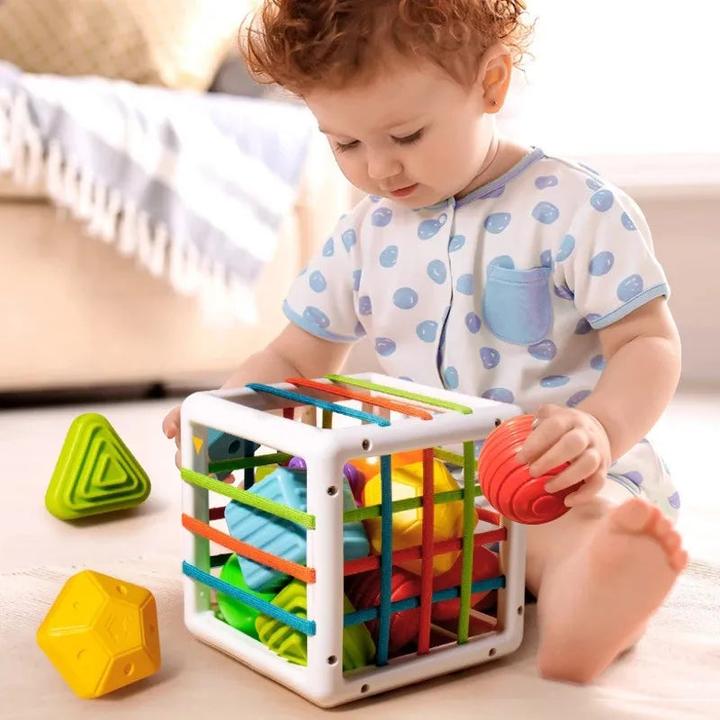 Produktbild Activity Board Training der motorischen Fähigkeiten & Lernspass: Baby Shape Sorter Würfel Spielzeug für Kinder