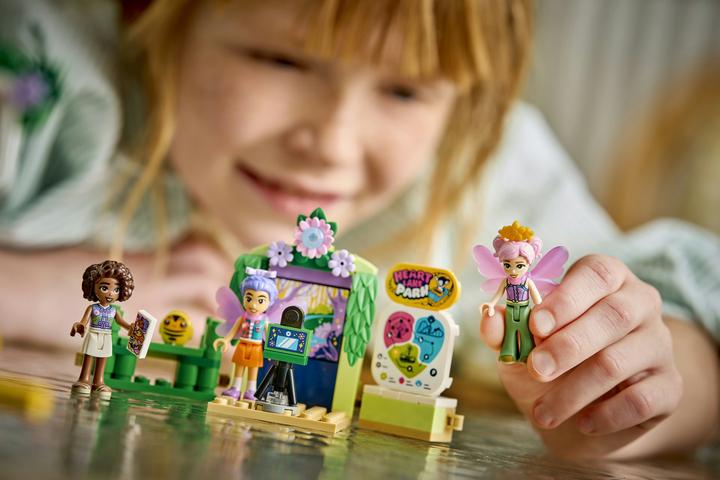 Produktbild LEGO Feentassen-Karussell mit Blumendeko (42702, LEGO Friends)