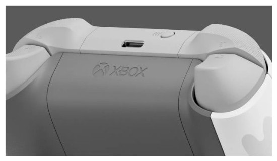 Actual product image Microsoft Xbox Wireless Controller - Arctic Camo (Special Edition) (PC, Xbox Series X, Xbox Series S, iOS, Android, Xbox One S)