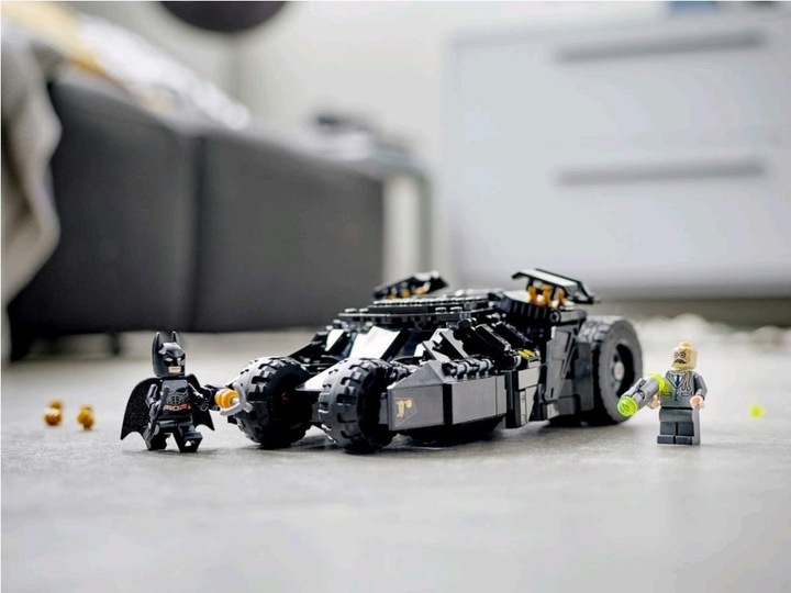 Actual product image LEGO Batmobile Tumbler: Scarecrow Showdown (76239, LEGO DC)