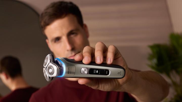 Actual product image Philips Series i9000 Prestige