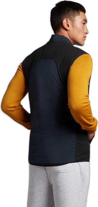 Actual product image Lyle and Scott Sleeveless vest (M)