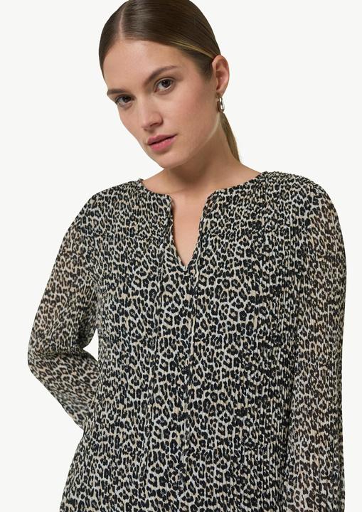 Produktbild Comma Kleid Plissiertes Chiffon-Kleid mit Leo-Print (36)